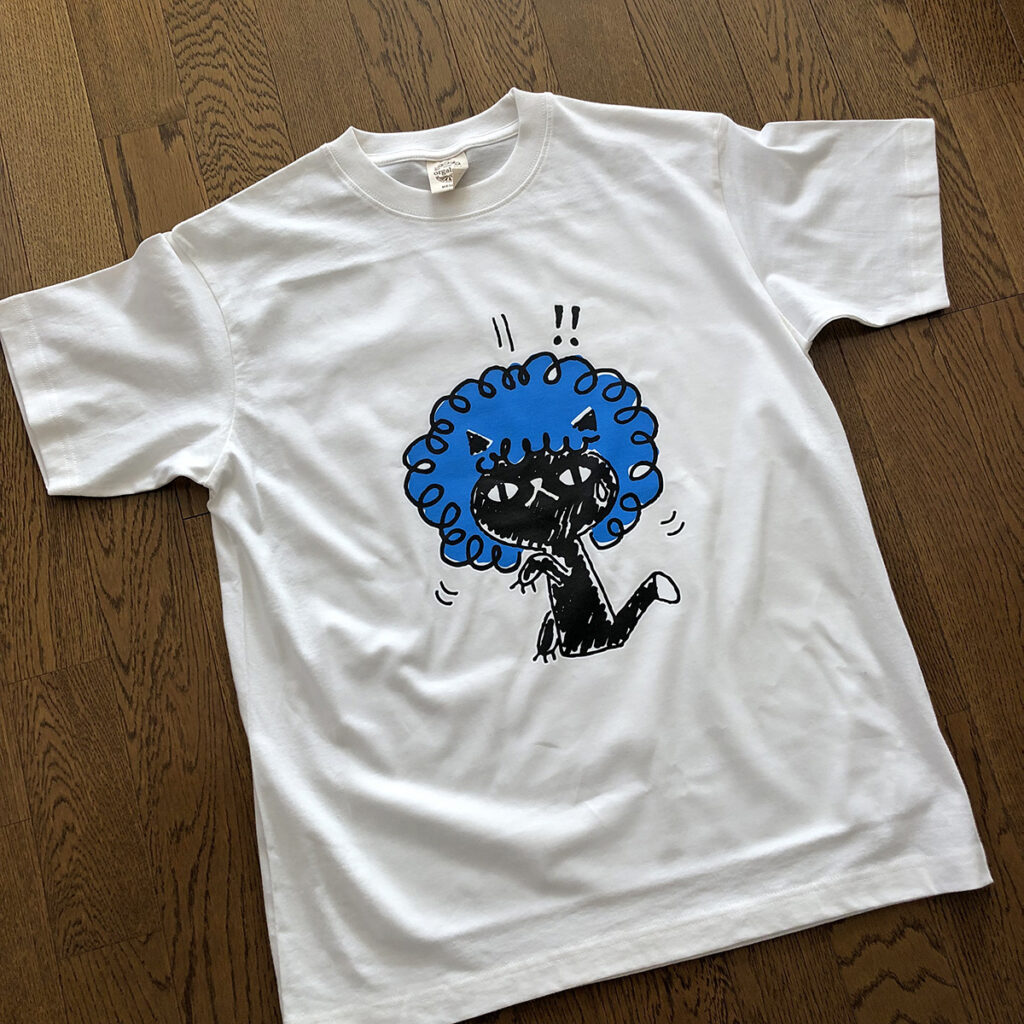 SUZURI黒猫シリーズのTシャツ